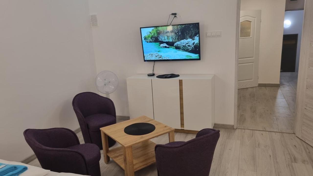 Apartamento Etna 3. Mały domek z Parkingiem . Rzeszów Morgowa. Exterior foto